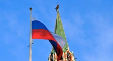 USD/RUB: Ruble sits and waits for Russia’s rate hike