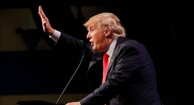 تحليل أسهم Trump Media (DJT) بينما يثير جو بايدن الذعر