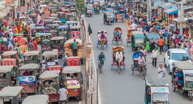 Bangladeschs oberstes Gericht kippt Beschäftigungsquoten, nachdem bei der Gewalt über 100 Menschen ums Leben kamen