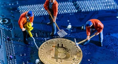 Senator Warren warnt: Ausländische Krypto-Mining-Unternehmen bergen Spionagegefahr