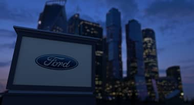 Riscul de incendiu determină Ford să cheme peste 85.000 de SUV-uri Explorer din SUA