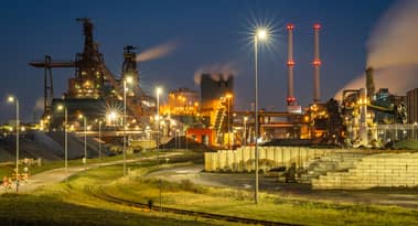 Tata Steel share price is beating rivals; remains in a correction