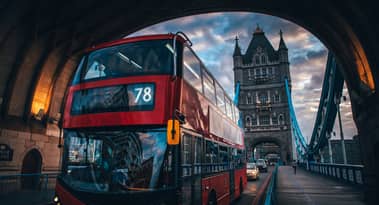FTSE 100 index shares to watch: Rolls-Royce, IAG, Aviva, Ocado