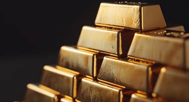 Gold prices surge to record $2,490 amid geopolitical tensions and mixed economic signals