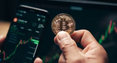 APT, POPCAT, and SUI remain in profit amid Bitcoin’s shaky start to October