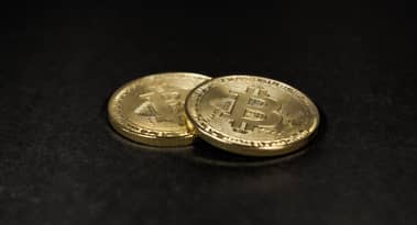 Crypto prices on Jan 23: BTC sinks below $102K, MELANIA crashes 18%