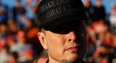 Why does Elon Musk want to buy MSNBC? And can he pull it off?