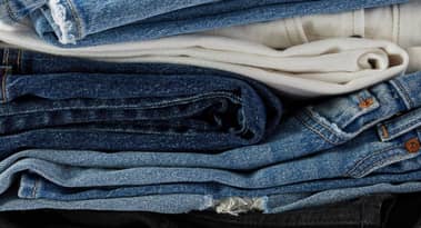 Gap stock soars 15% on strong holiday sales, raised forecast