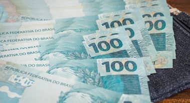 Brazilian real strengthens as hawkish central bank bets and fiscal cuts boost BRL/USD