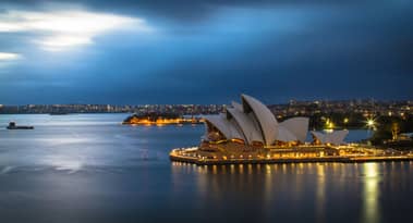 Australia’s groundbreaking bill seeks to ban under-16s from social media