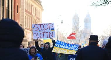 EU adopts 19th sanctions package aganist Russia