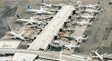 Heathrow Airport closes for the day amid major power outage