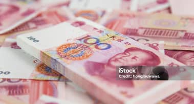CNY/USD: Yuan drops to one-year low as weak growth and US tariff concerns weigh