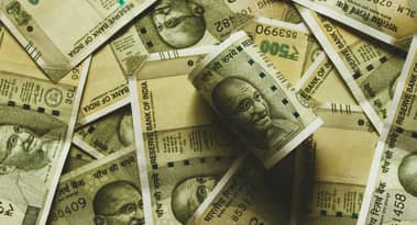 Indian rupee rebounds slightly after hitting record low of Rs 85.13