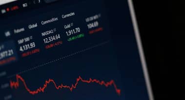 Global markets wobble as China's plans fall flat, Fed rate cut looms