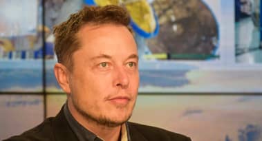 Elon Musk explores moves to unseat Starmer before next UK elections, FT reports