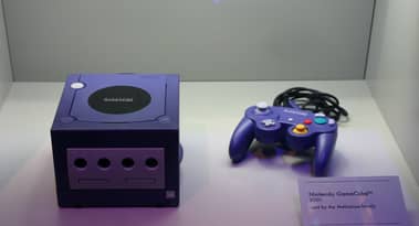 EU plans new Russia sanctions, targeting aluminum and gaming consoles