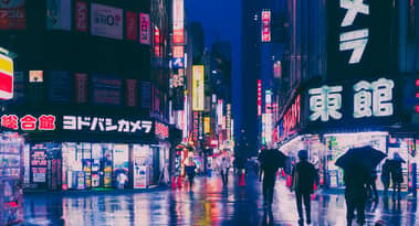 Japan's service activity expands for second straight month