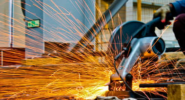 US tariffs trigger layoffs in Canadian steel and aluminium sector