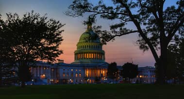 These 4 US politicians have been loading up on Palantir stock