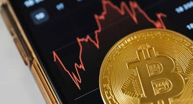 سعر العملات المشفرة اليوم: بيتكوين يواجه خطر الانهيار إلى 63 ألف دولار، وعملة PI ترتفع بنسبة 21% في 24 ساعة