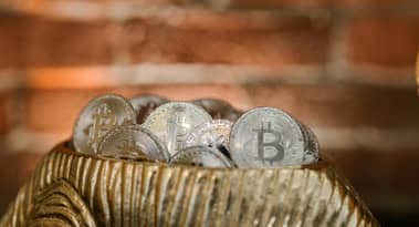 Arizona avansează strategia de rezervă Bitcoin și cripto cu două facturi