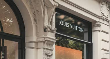 LVMH drops 8% on sales miss as geopolitics hit wine, fashion revenues; Kering, Burberry fall too
