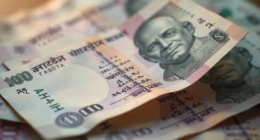 USD/INR: Can Indian rupee hit 84 as Wall Street experts forecast?