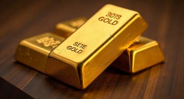 Despite recent fall, gold's safe-haven value to lift prices in medium-term