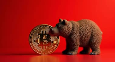 سعر البيتكوين ينخفض تحت الدعم الرئيسي مع تصفية قدرها ٥٢٦ مليون دولار مع تأخر العملات البديلة