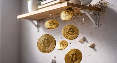 Bitcoin price tumbles below $90K as liquidations surge; MYX, ZRO, CC lead altcoin gains