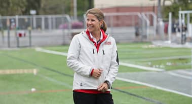 Nearly 50 former players publicly support coach Kathy Taylor amid allegations
