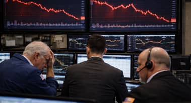 Ethereum falls under $2K as $355M liquidations hit crypto market