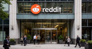 Reddit stock price has imploded: buy the dip or sell the rip?