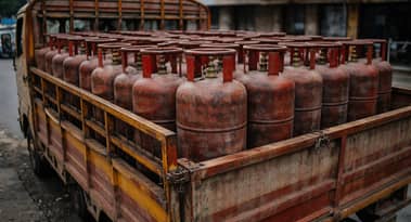 Mideast turmoil exposes India's weak LPG logistics; eateries face the heat