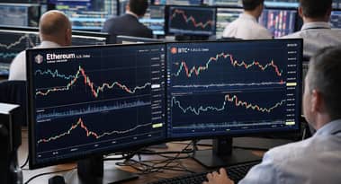 Bitcoin, Ethereum price predictions as ETF outflows resume