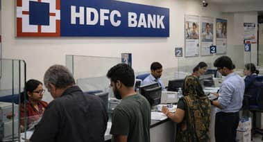 HDFC Bank stock falls, but JPMorgan, Jefferies see valuation upside