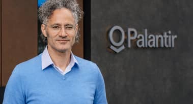 Palantir stock is up 6% amid US-Iran conflict: buy, sell or hold?