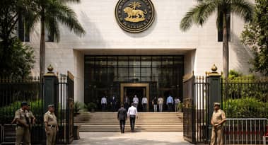 USD/INR forecast as the Indian rupee crashes to a record low