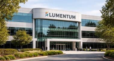 Soaring Lumentum stock gets overbought as Wyckoff points to a dive