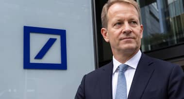 Deutsche Bank beats estimates, posts record quarterly profit
