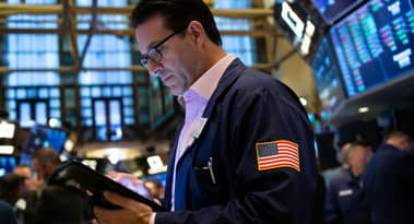 US stocks extend rally as earnings season unfolds