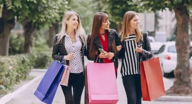 LVMH’s growth outlook hinges on Middle East crisis, says Arnault