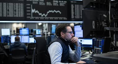 European stocks edge higher as investors track US-Iran developments