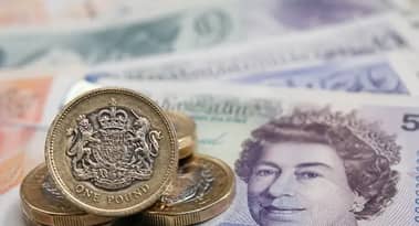 Pound edges lower amid geopolitical uncertainty