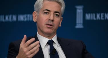 Ackman’s Pershing Square USA drops on debut as retail demand falls short