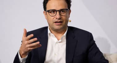 Anthropic surges past OpenAI with $900B valuation in new funding