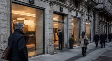 Intesa stock falls 2% after earnings beat: should investors worry?