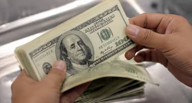 US dollar holds firm as Middle East tensions support safe-haven demand