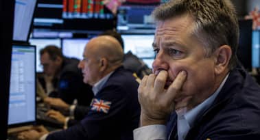 UK shares fall as Starmer faces pressure amid Middle East tensions